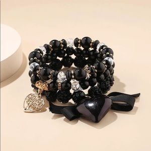 Venta de brazaletes $10 dlls cada uno